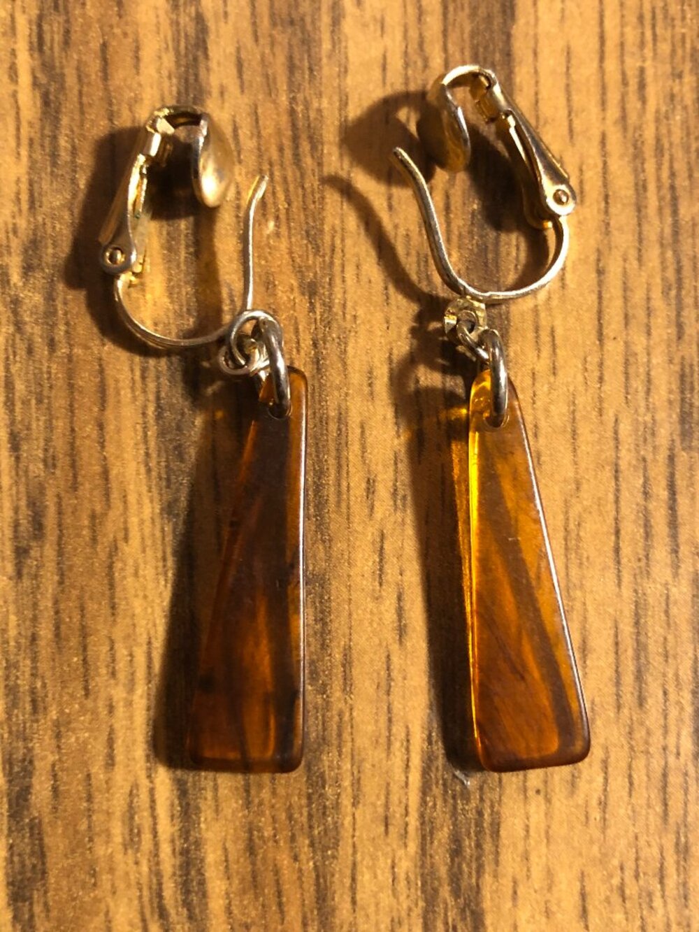 Vintage Tortoiseshell Resin Dangle Earrings Amber Brown Translucent Clip-ons